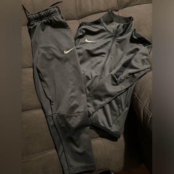 Boys Nike jump suit - Picture 1 of 1